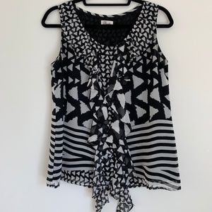 Black and White Printed Pattern Top